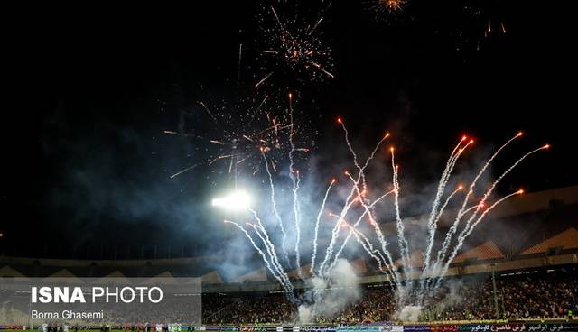 قول سجادی به وزیر بهداشت برای حضور تماشاگران!