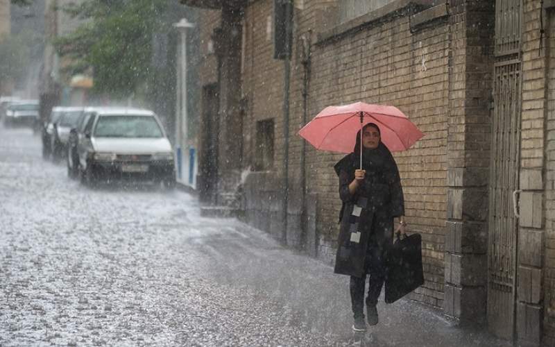 رگبار باران و احتمال آبگرفتگی معابر غالب نقاط کشور