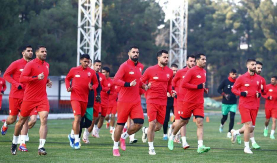 پرسپولیس صدرنشینی را تمرین کرد